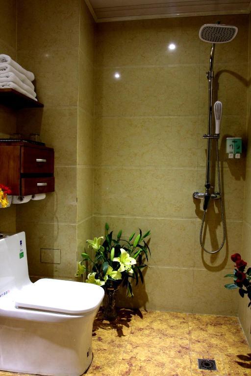 Yiwu Guoheng Hotell Exteriör bild